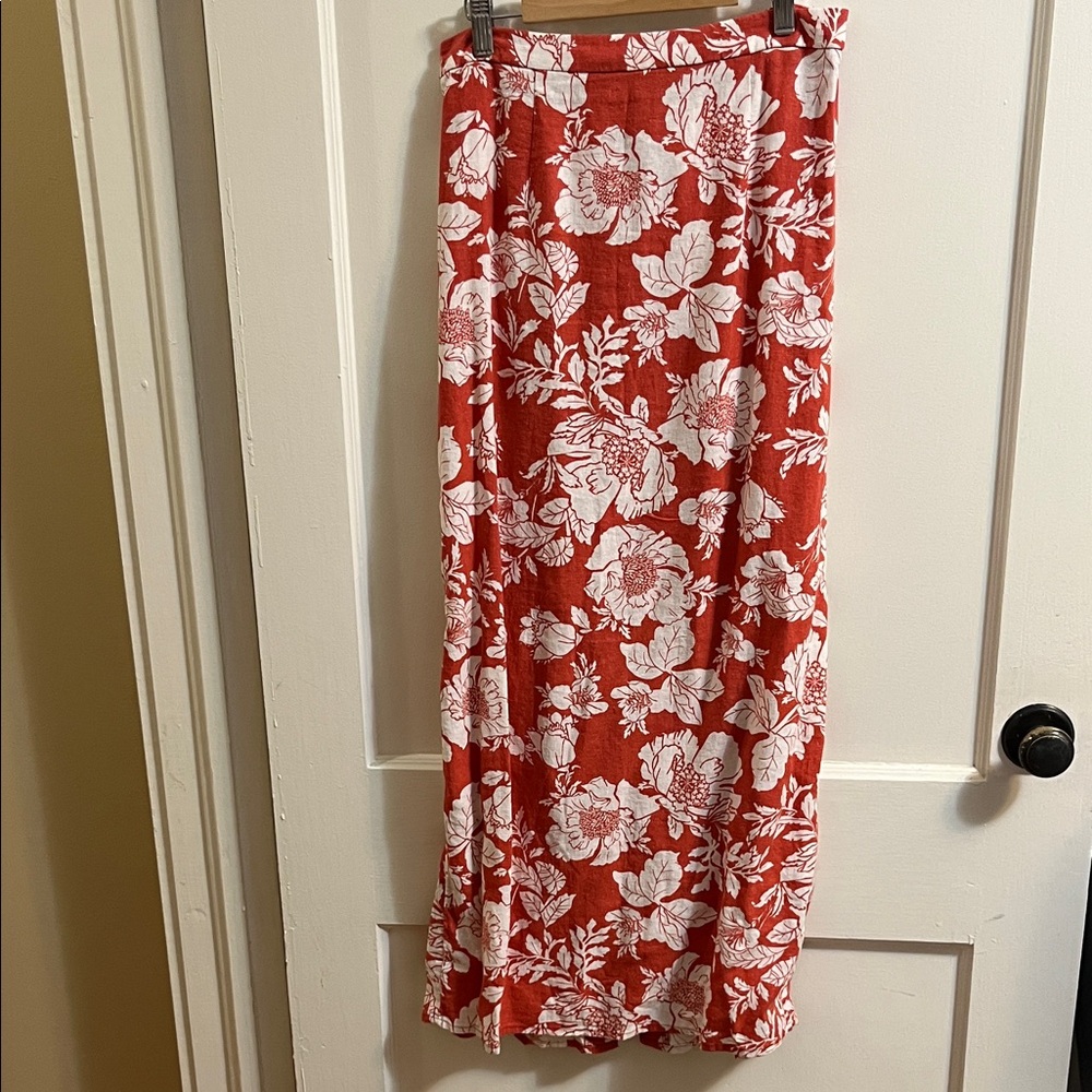 Old Navy Floral Maxi Skirt in Orange and White